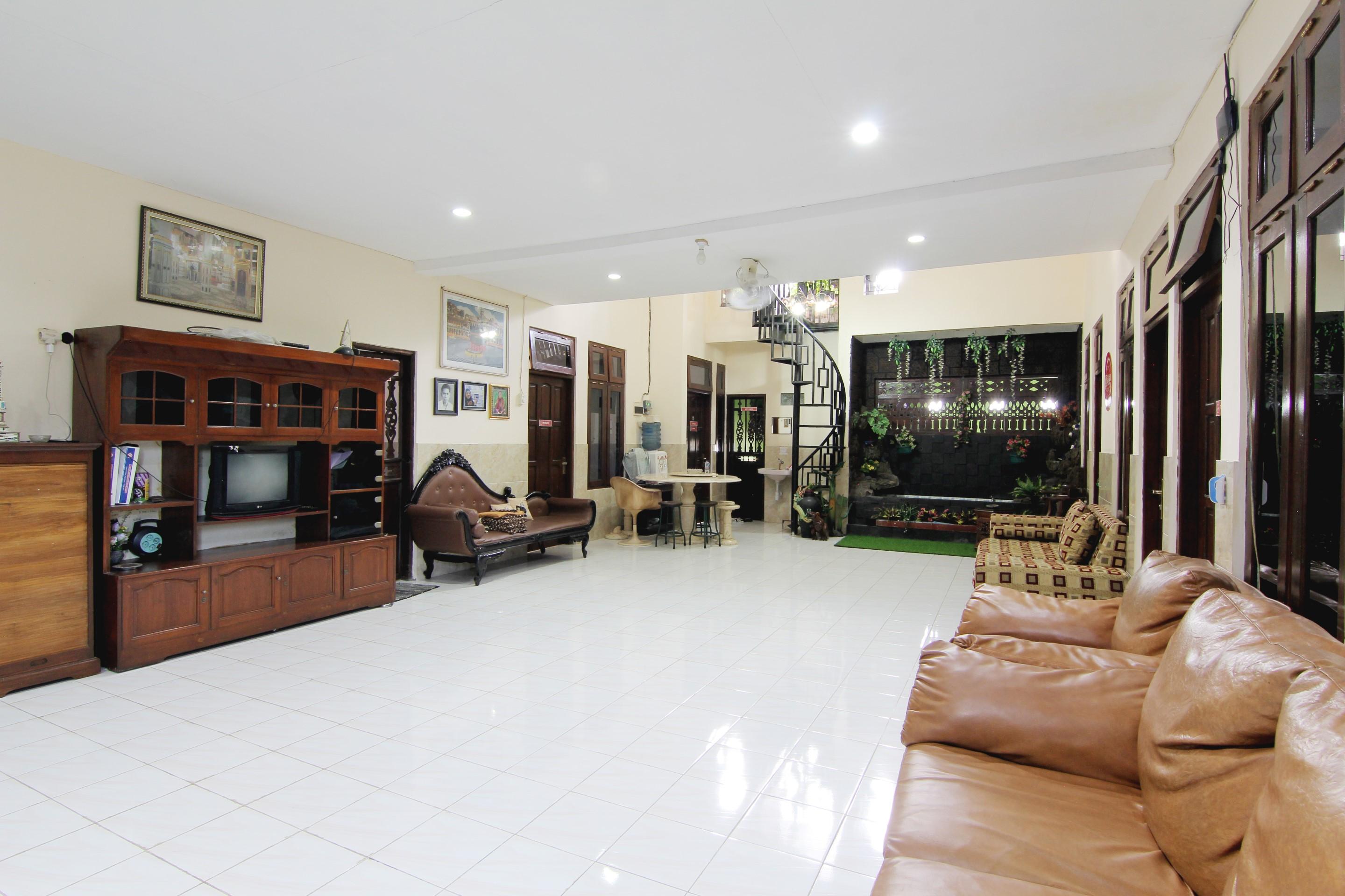 Wanderlust Homestay Yogyakarta Esterno foto